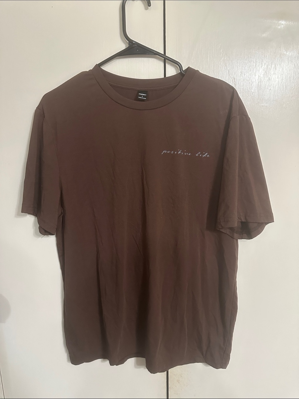 Men's Brown Crew Neck Tee with 'positive life' Script